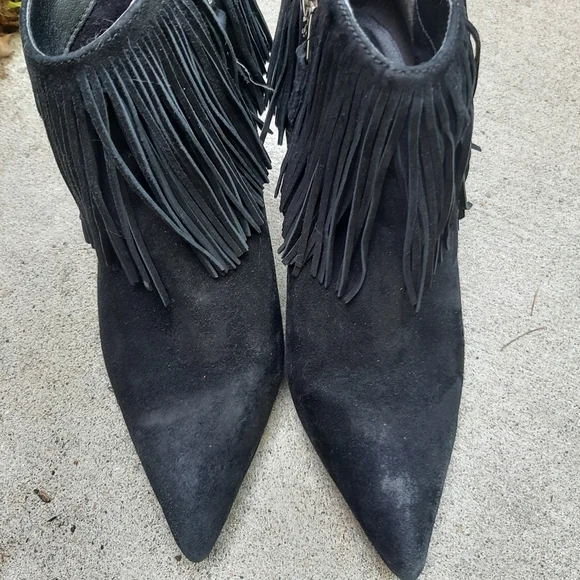 Sam Edelman Black Fringe Size 7.5 Heeled Booties - Picture 2 of 9